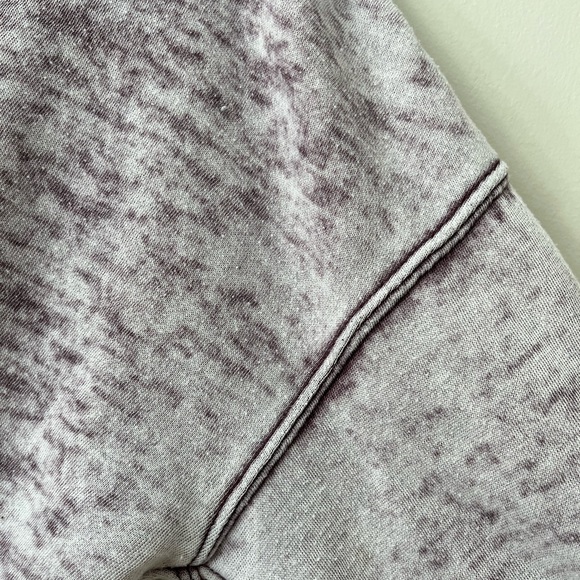 Distressed lavender pullover - Picture 6 of 6